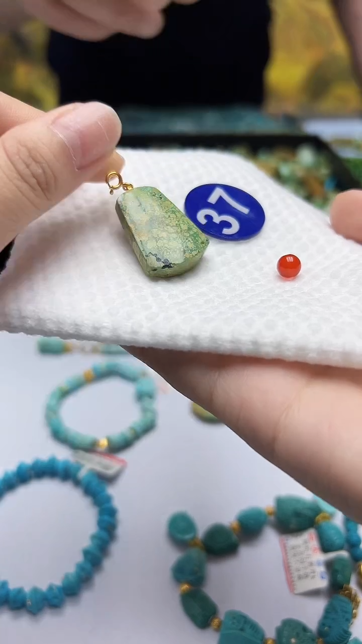 玛瑙/玉髓吊坠未镶嵌37
