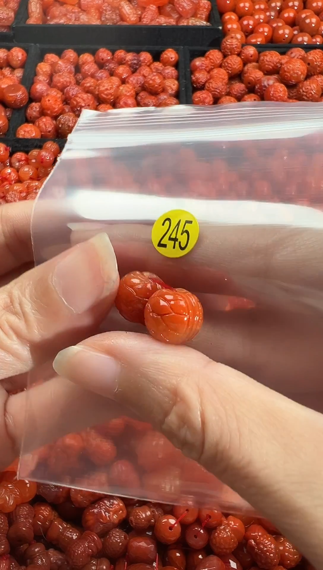 颈饰未镶嵌南红玛瑙1