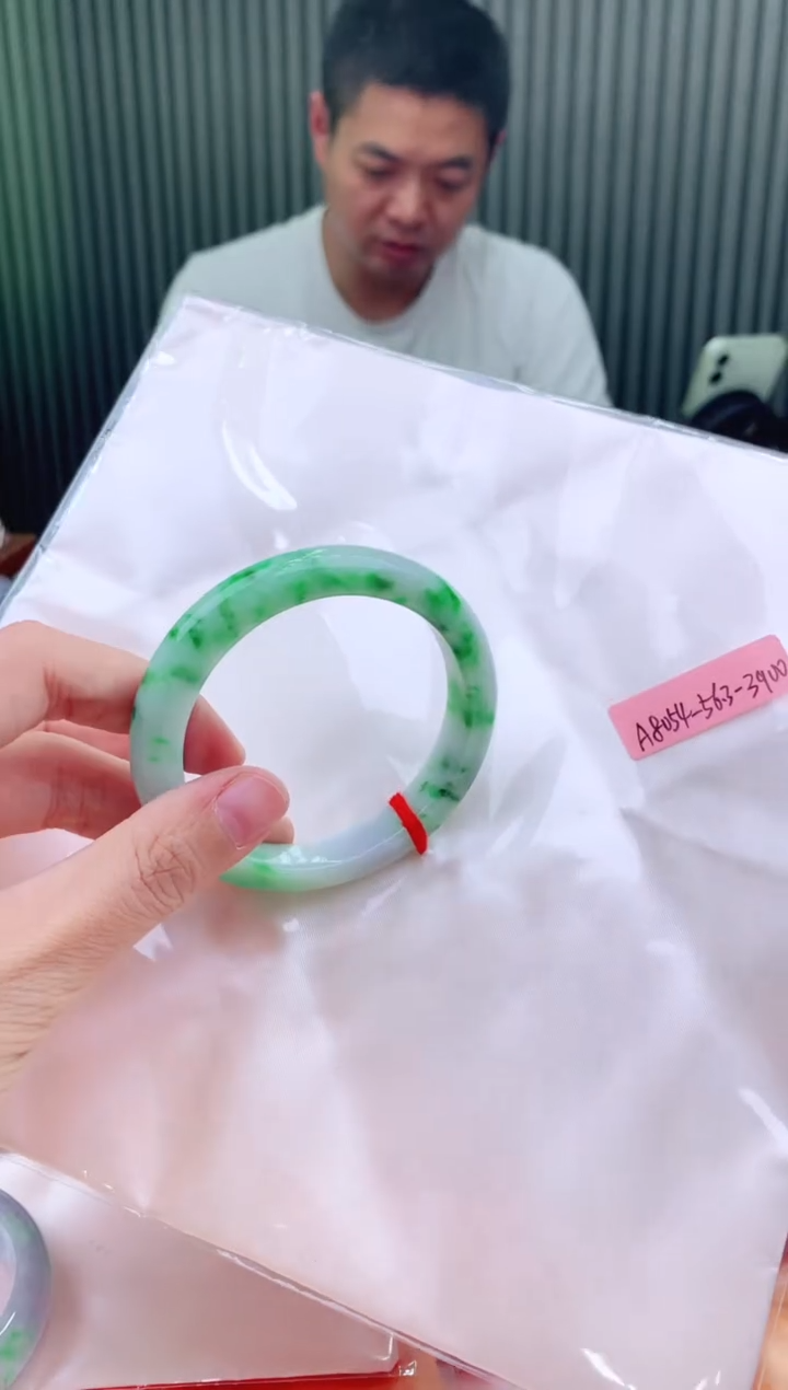 未镶嵌手镯翡翠56