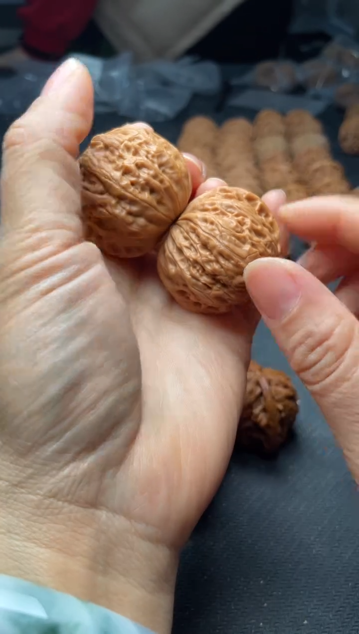 把件文玩核桃w194   铁锤 40尺