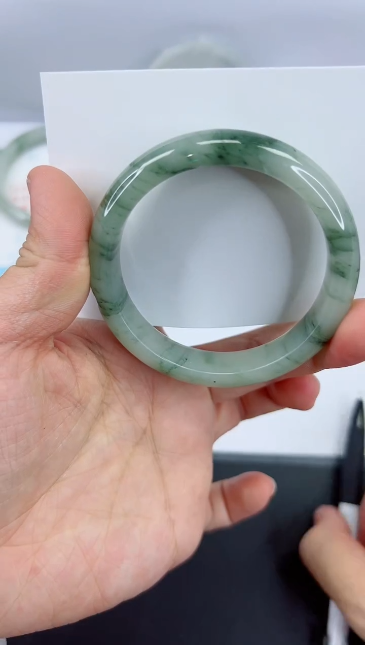 【闪购商品】石英质玉手镯未镶嵌290-56.6