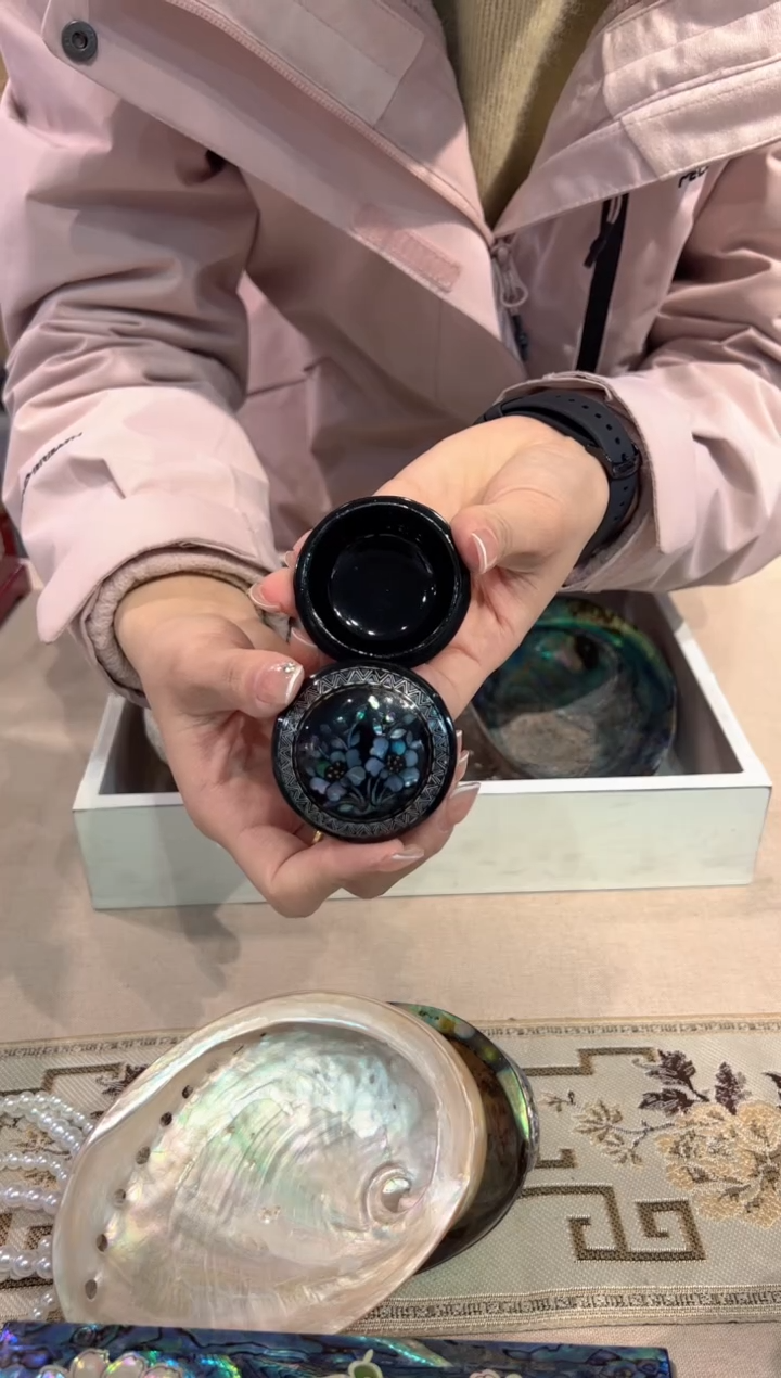 【闪购商品】微瑕老品弘贝雅螺钿漆器文化馆