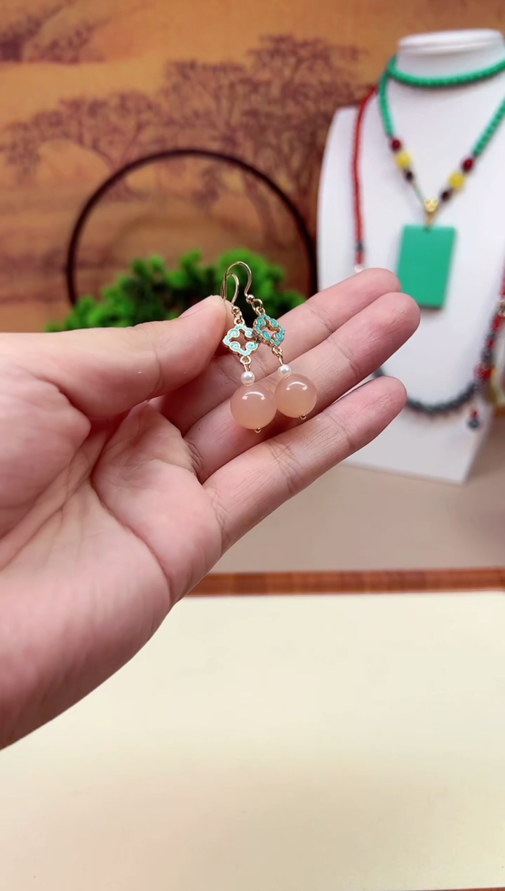 和田玉14K金镶嵌耳饰EEEEEEE