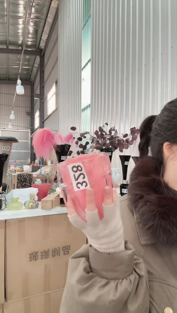 042直播玻璃花瓶