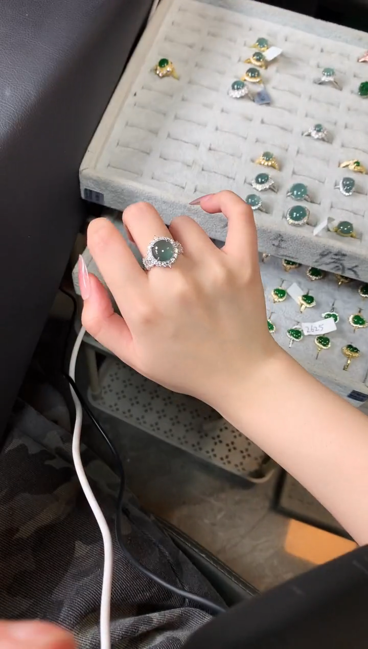 【闪购商品】翡翠戒指银S925镶嵌52141