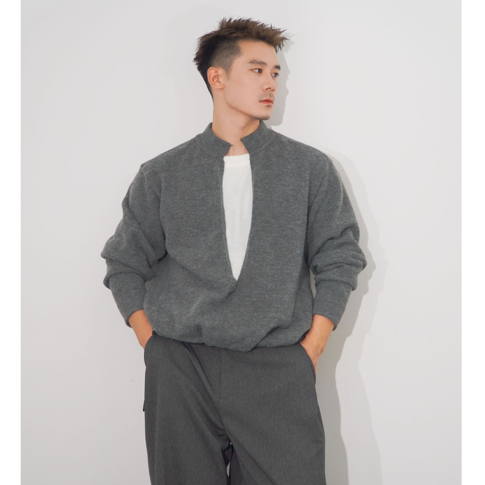 Adresscode 轻柔V领针织毛衣/高质亲肤柔感假两件针织衫 XH-65143