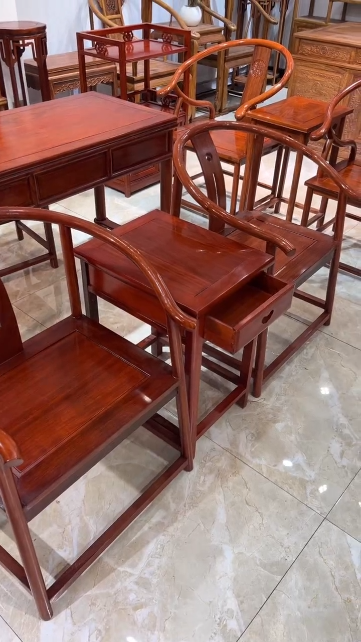 【闪购商品】鸡翅木类家具圈椅三件套