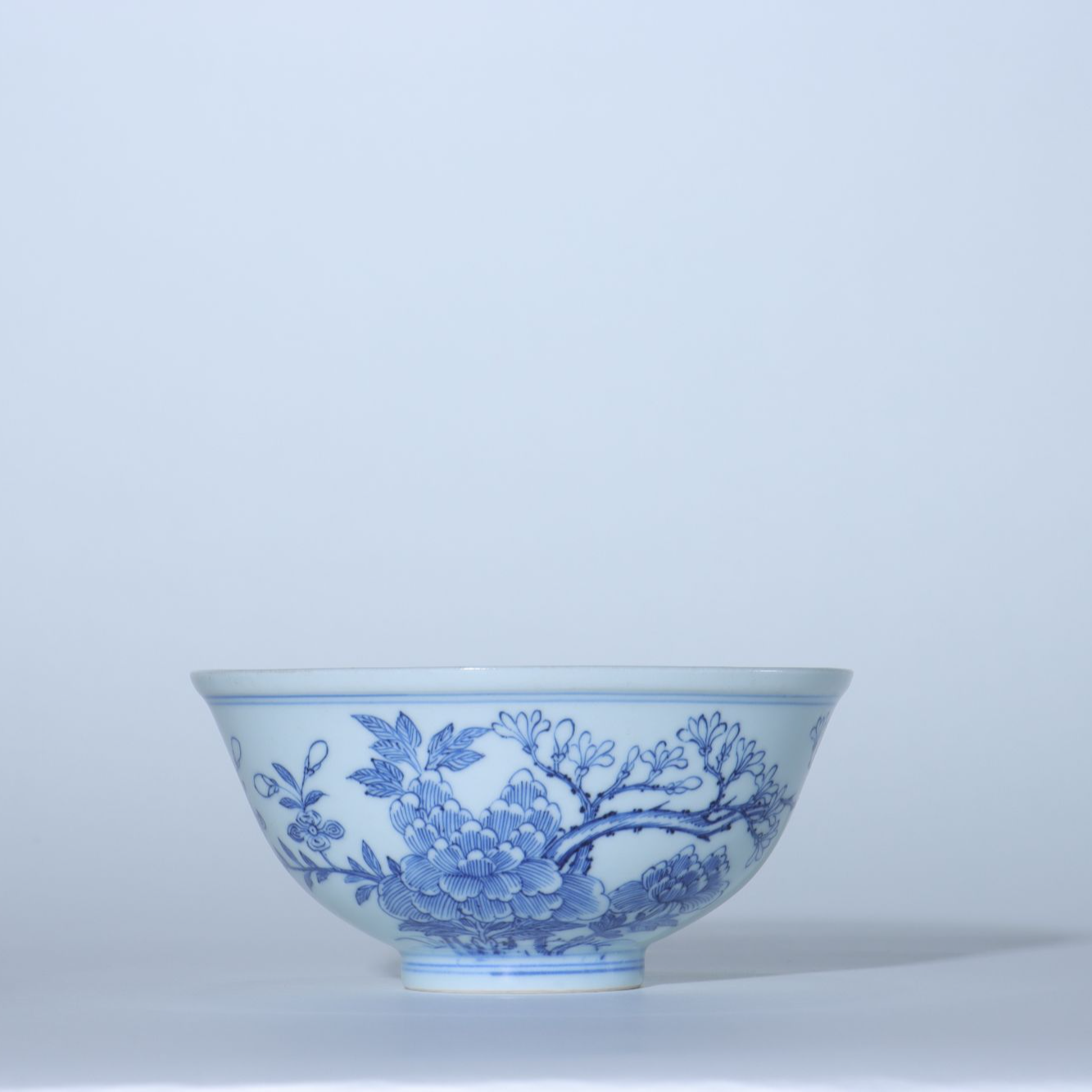 Lot.069 192 清嘉庆 青花花卉纹小碗 H:7cm;D:14.6cm