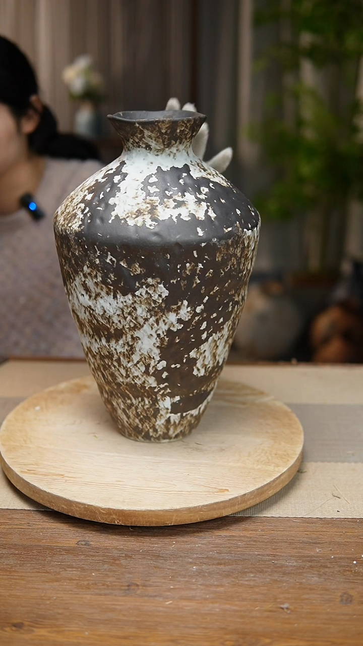 【闪购商品】陶瓷花器诧寂黑高脚