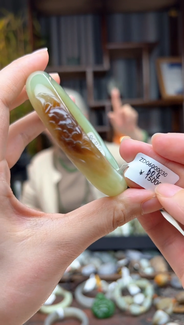 【闪购商品】和田玉颈饰未镶嵌手镯  卡60