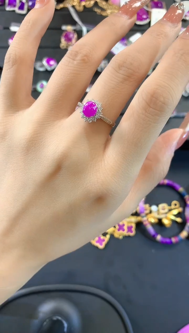 【闪购商品】苏纪石（舒俱来）.18K金镶嵌舒俱来戒指