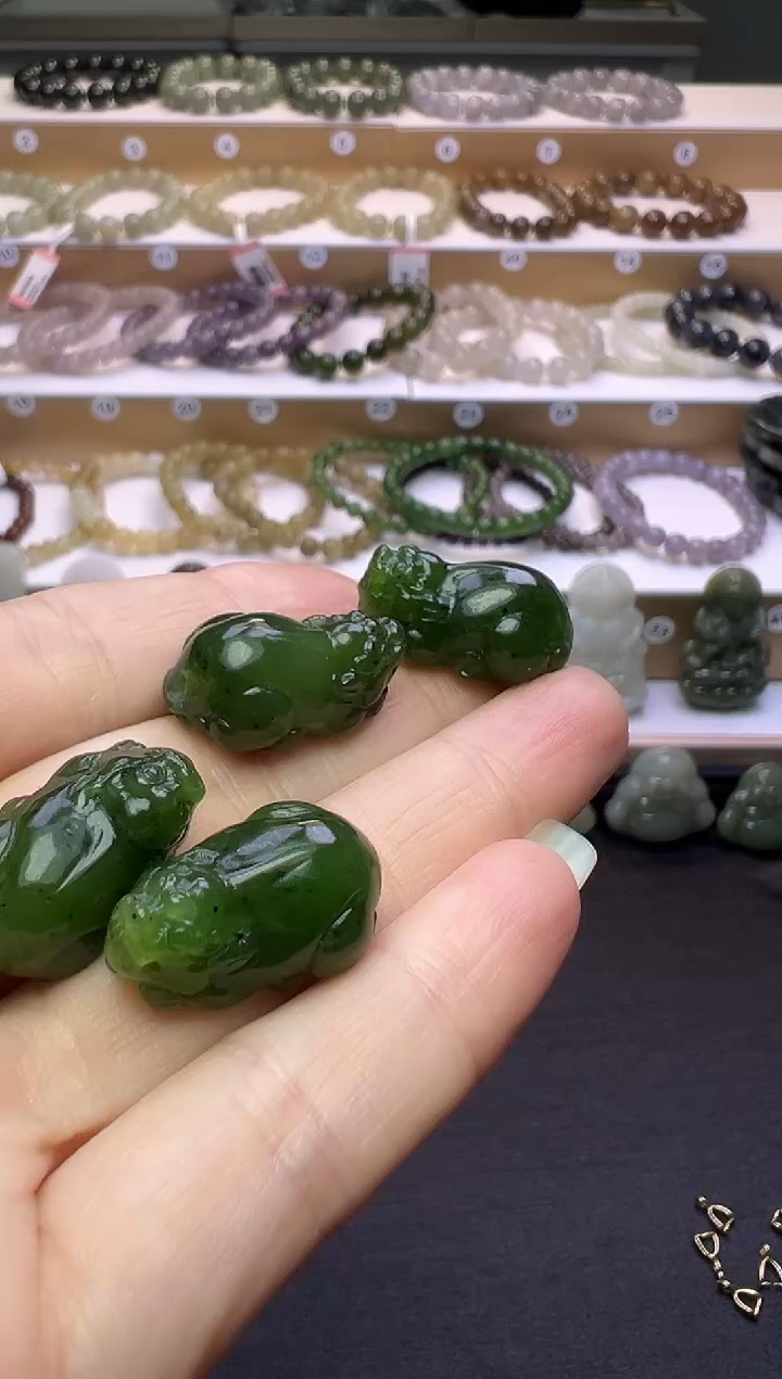 颈饰未镶嵌和田玉148号链接多样性发一通孔