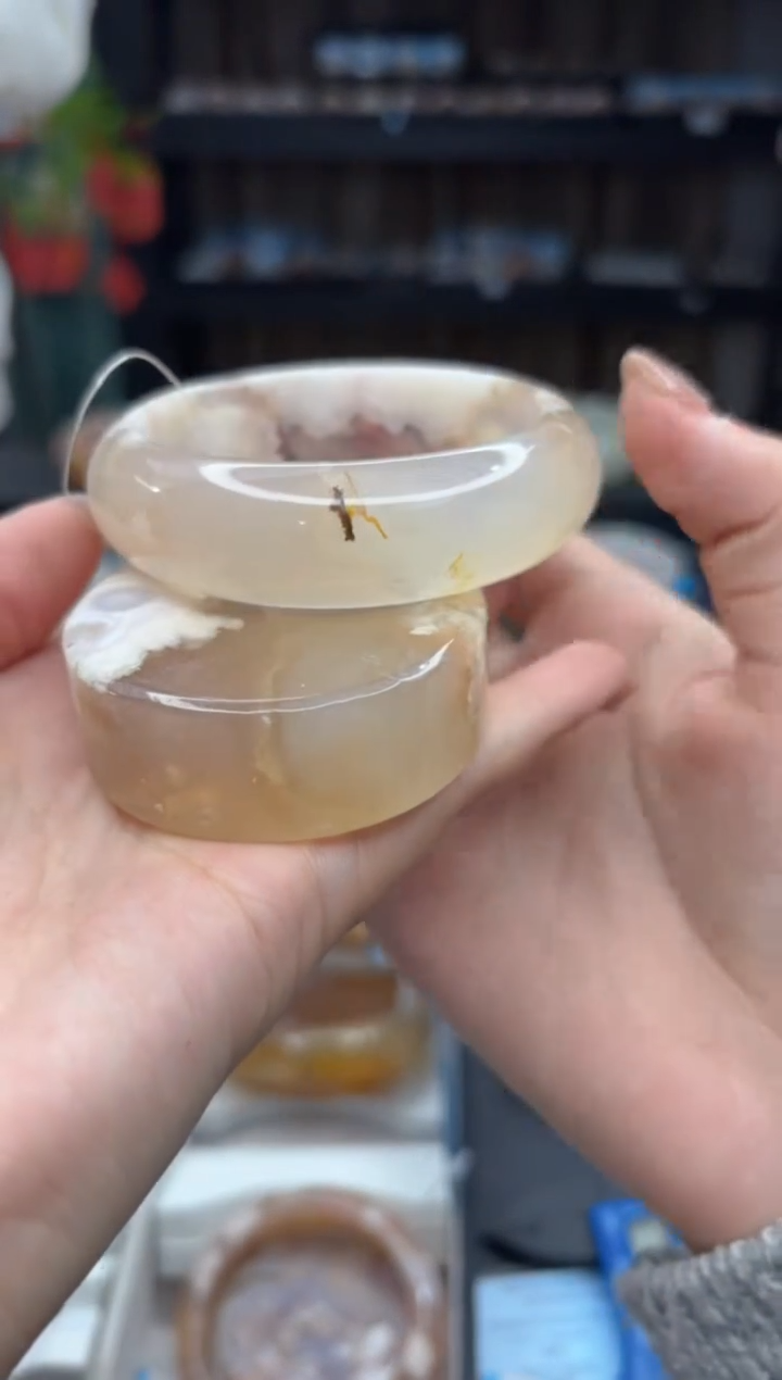 【闪购商品】石英质玉手镯未镶嵌115（57圈赠送镯心）