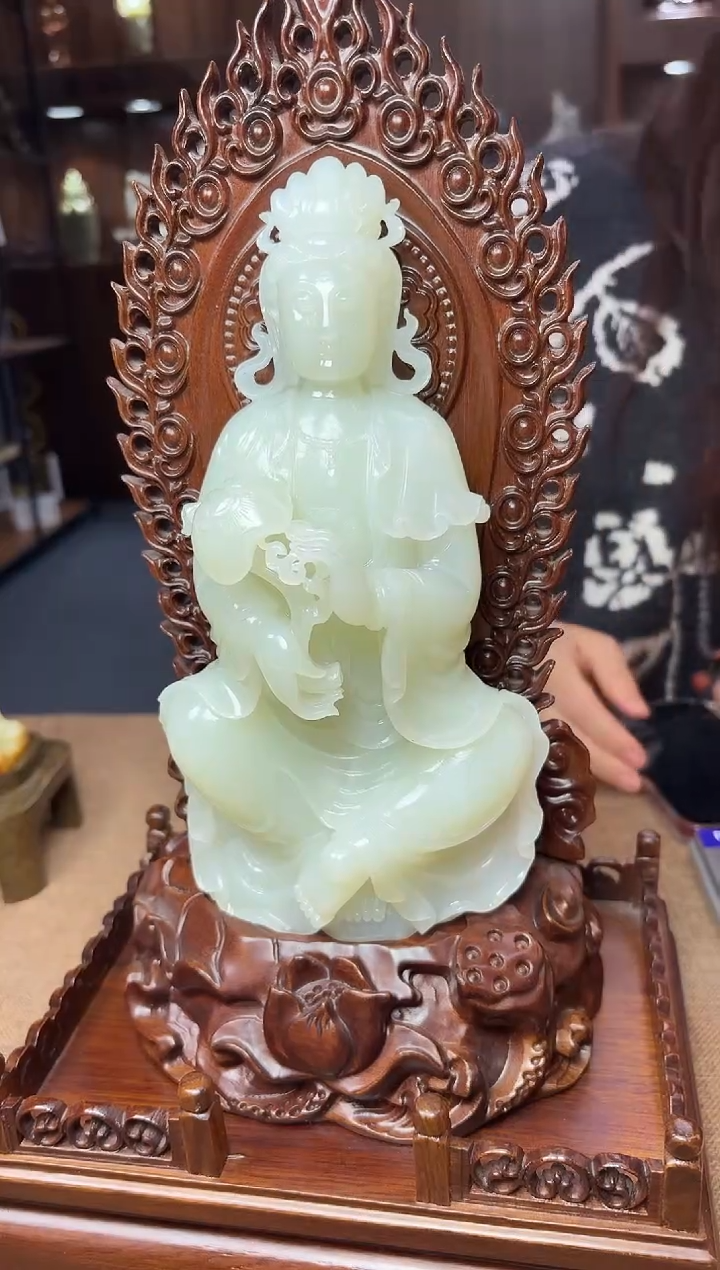 【闪购商品】和田玉颈饰未镶嵌和田子白观音摆111