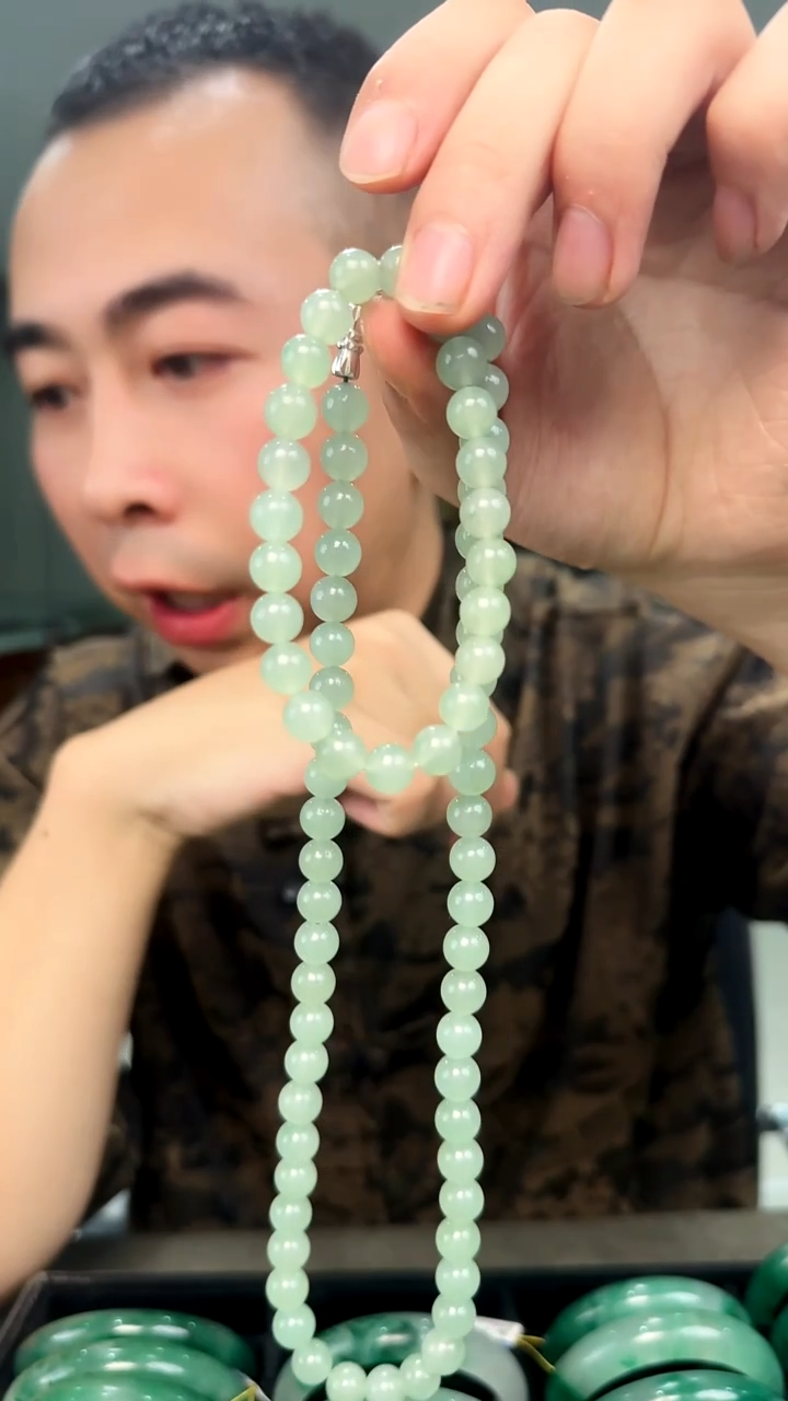 颈饰银S925镶嵌石英质玉妈妈链＋ 手串一套