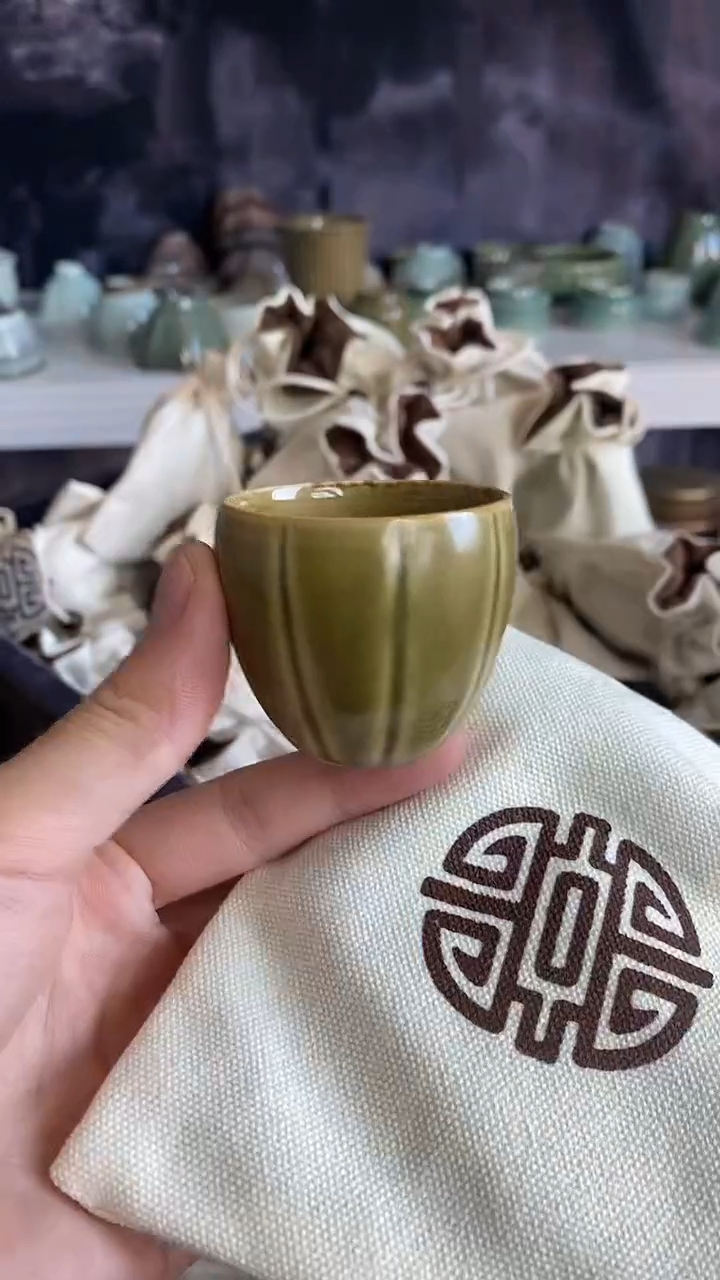 【山隐青瓷】龙窑柴烧杯子    微瑕 