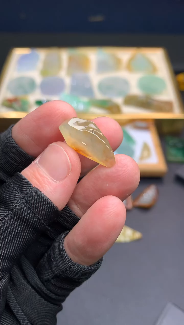 【闪购商品】定制翡翠未镶嵌