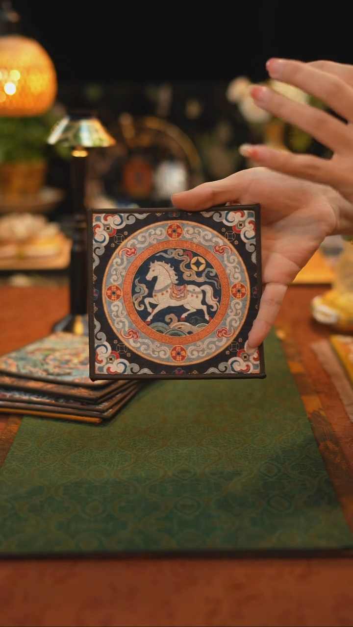 马到成功杯垫·····