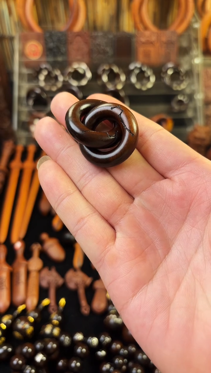 木木雕款雷枣玉化1.6乾坤圈  