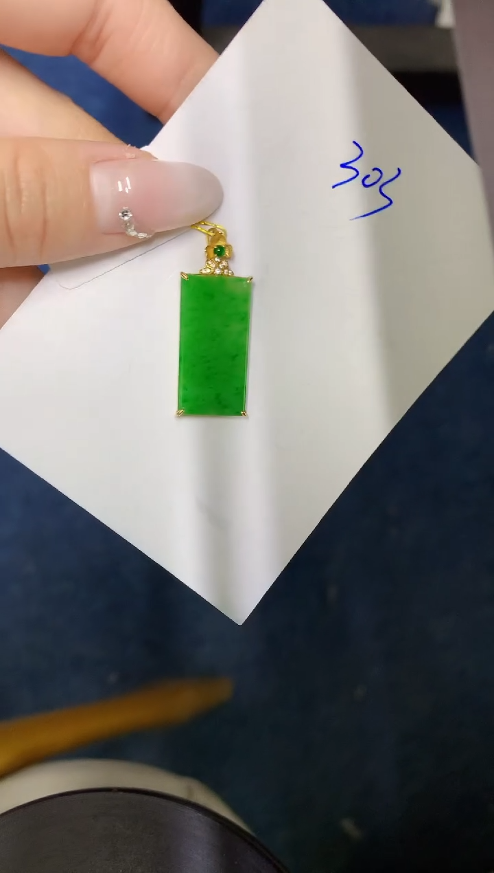 【闪购商品】翡翠颈饰18K金镶嵌000000000000