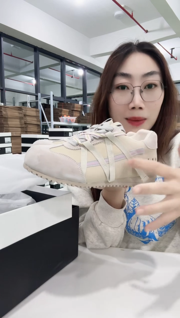 妮妮严选女鞋37码