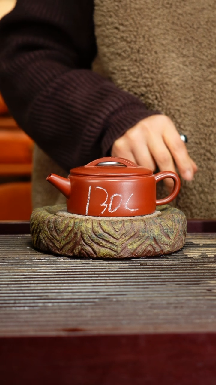 宜兴原矿紫砂壶茶壶宜兴原矿紫砂壶茶壶130C