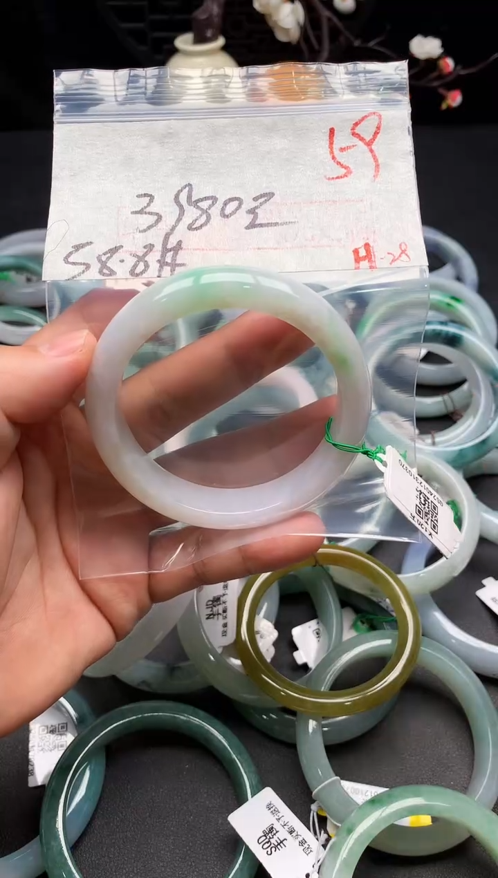 【闪购商品】定制翡翠未镶嵌毛货需精细抛光+多样性发货拍一发一