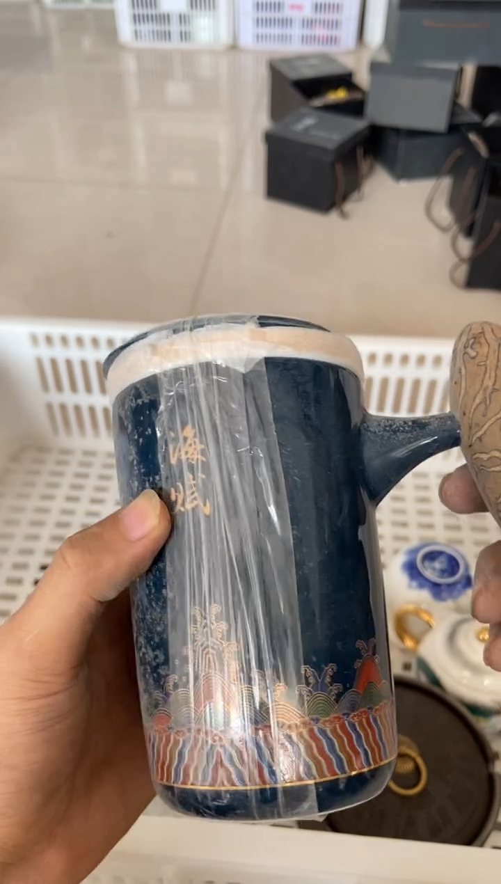 杯无运费险有瑕疵的摄影的产品有使用过的痕迹有点脏介意勿拍