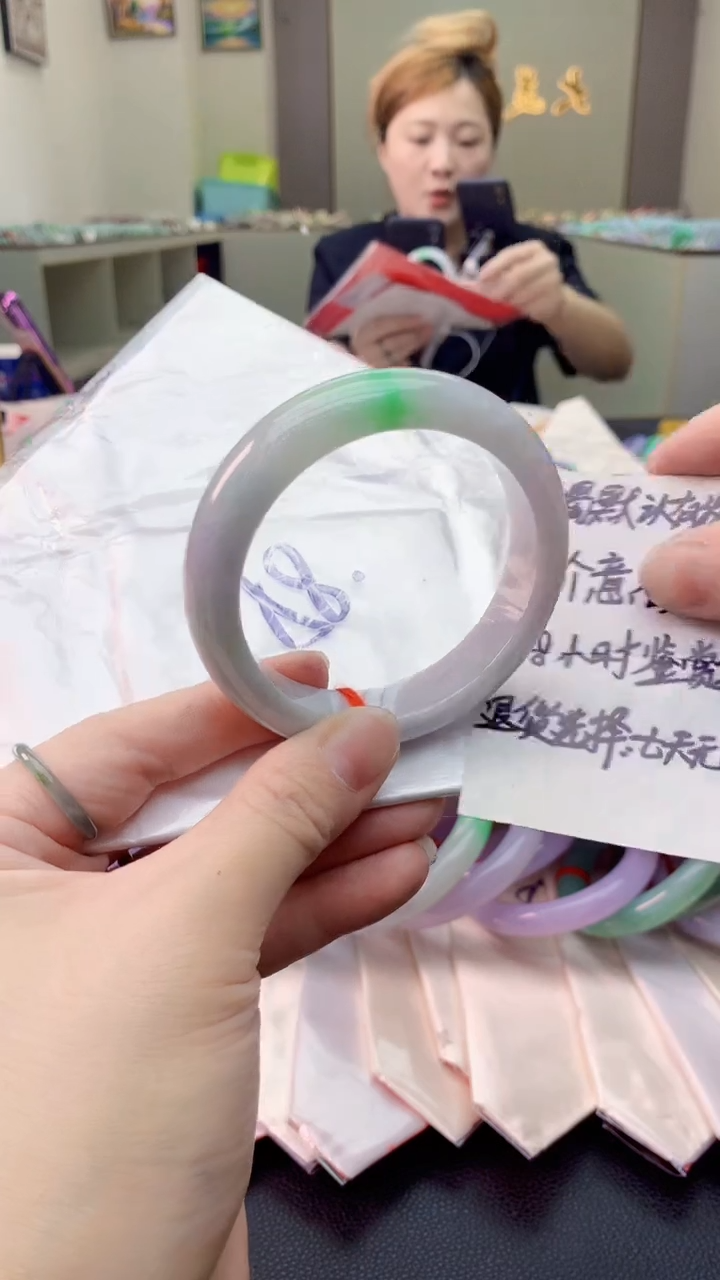 翡翠手镯未镶嵌0314605118