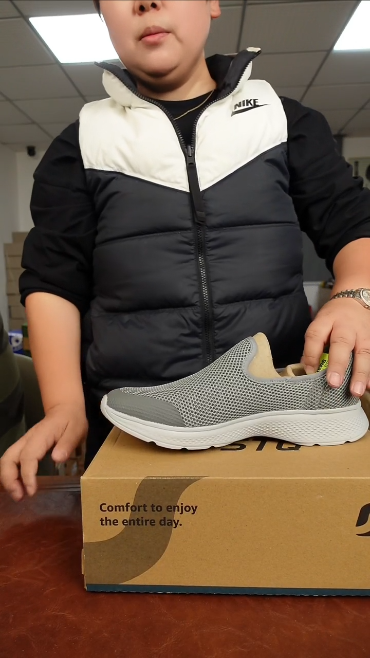 原货 休闲鞋44码   捡漏