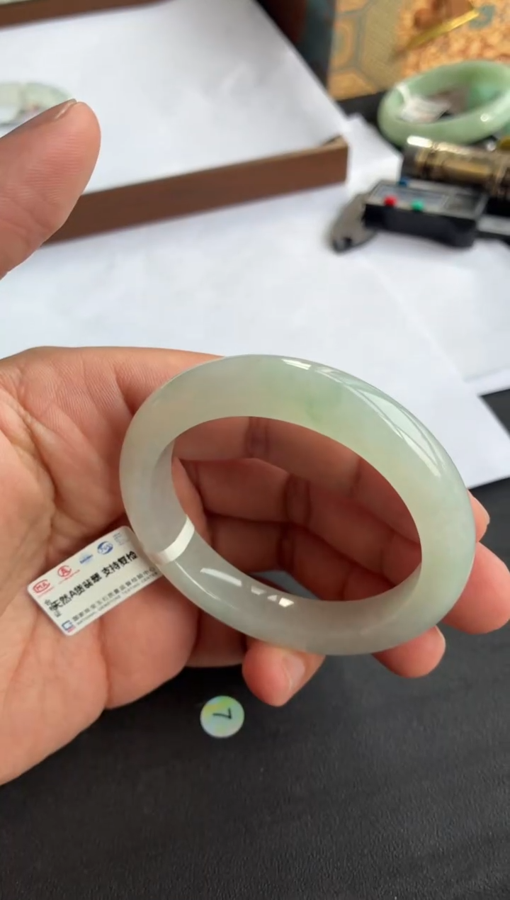 未镶嵌手镯翡翠20号51.8*10.6*8.8正圈