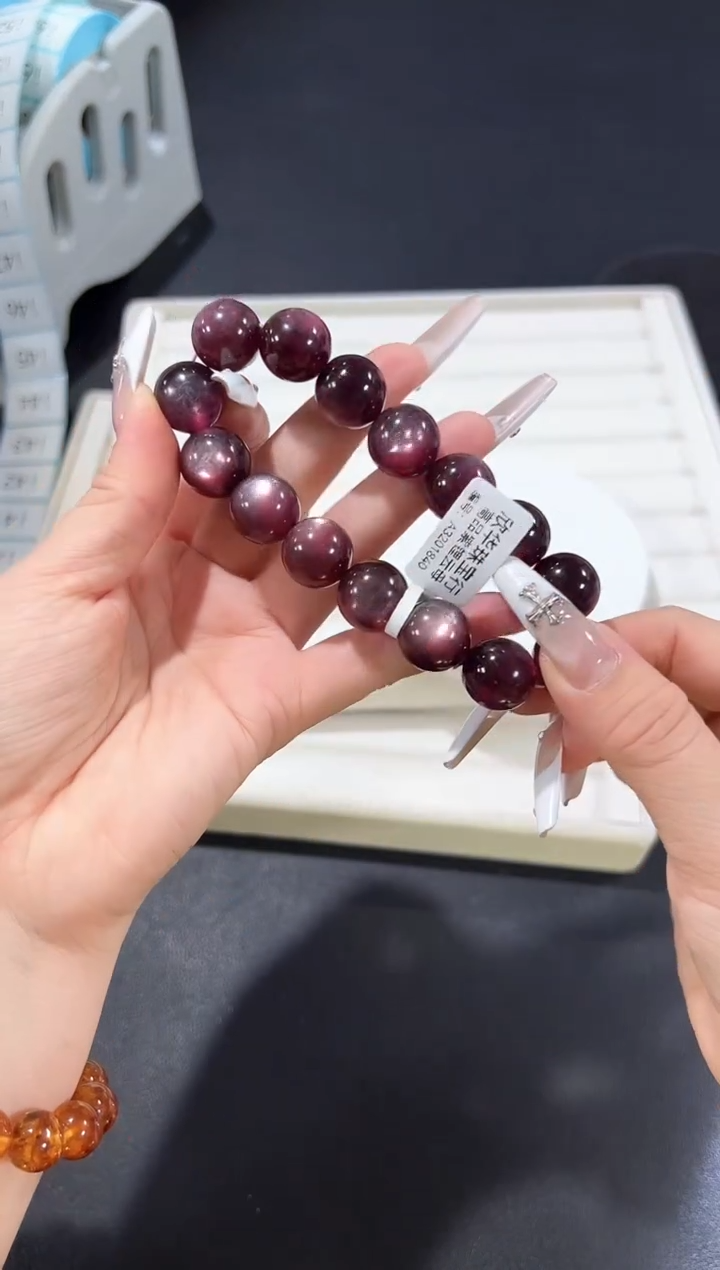 无无31i多样性发其一【1条】默认微瑕