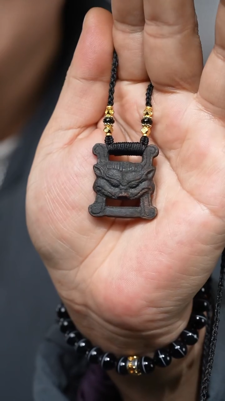 【闪购商品】老扣（多样性发货，发其一）