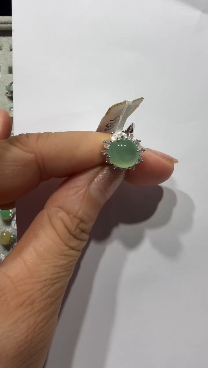 银S925镶嵌戒指翡翠925银镶缅甸A货翡翠戒指