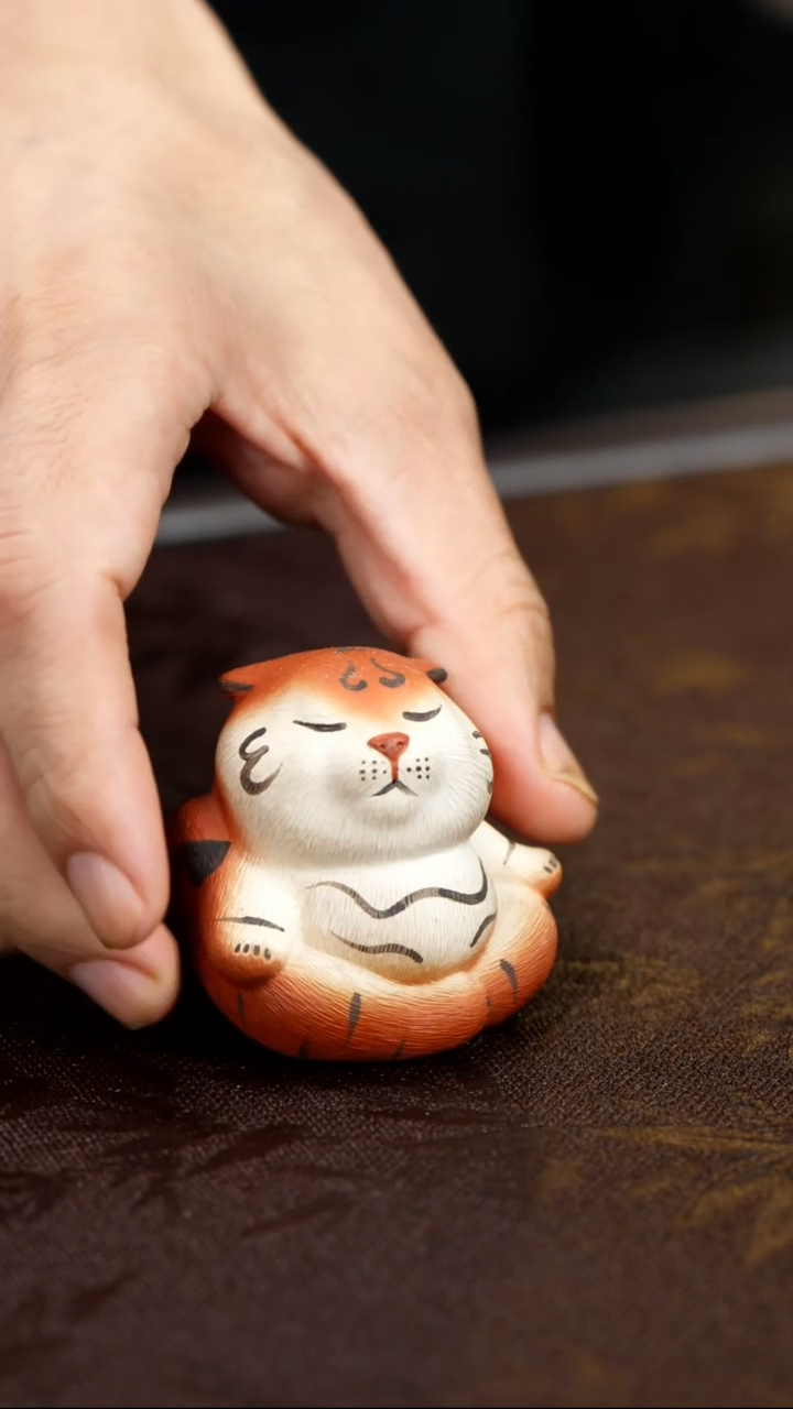 紫砂茶宠打坐虎。。