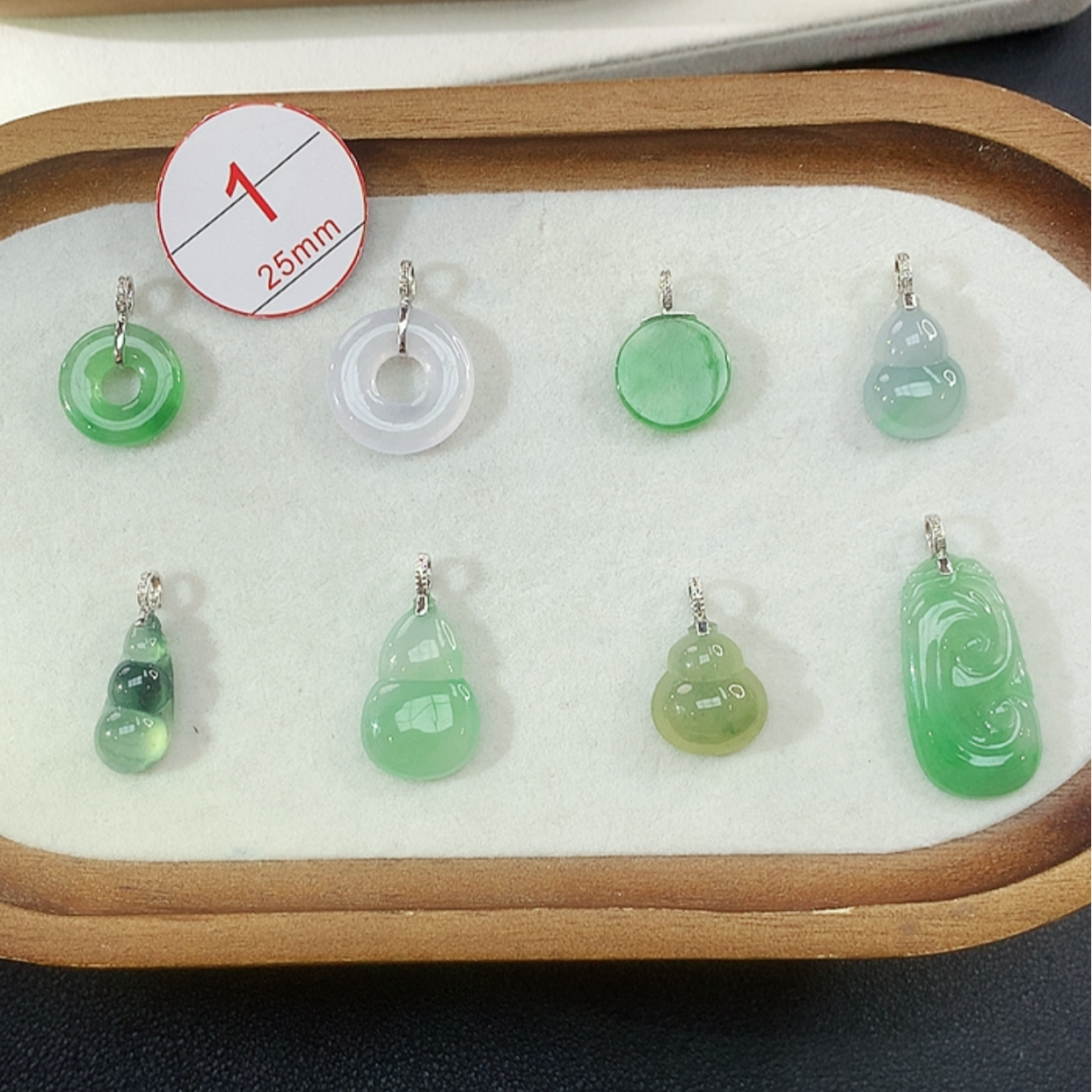 精品镶嵌翡翠吊坠礼包-4多样性发其一