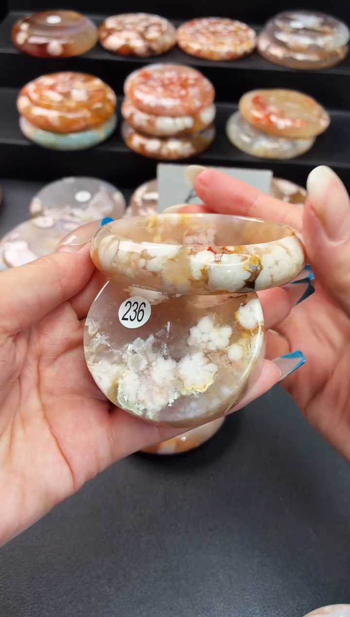 手镯玛瑙/玉髓未镶嵌石英质玉56圈55/56带(赠送镯心)