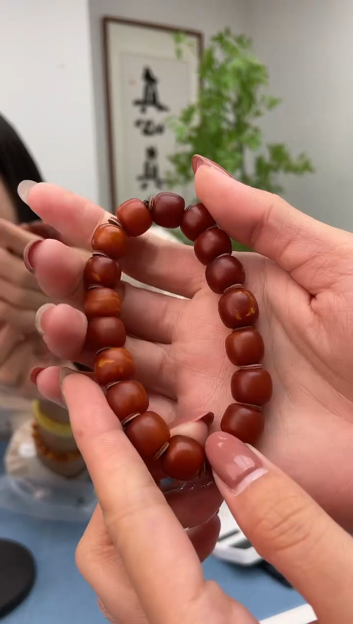 未镶嵌蜜蜡珠宝奇石015，假一罚十多样性发其一