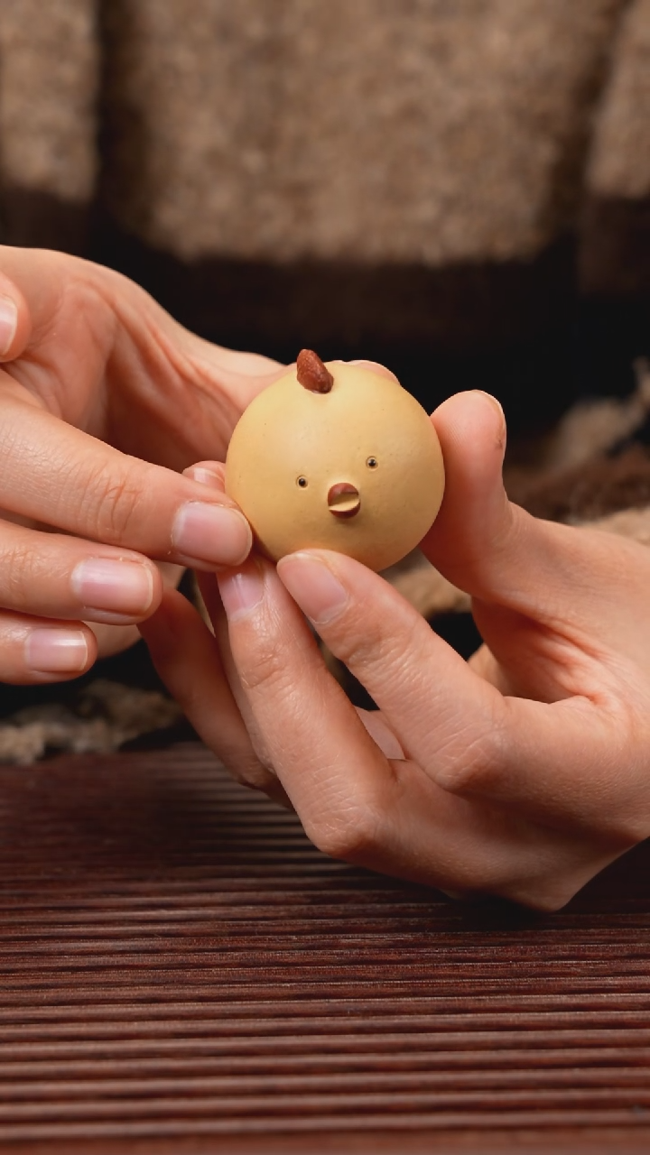 【闪购商品】紫砂茶宠萌萌鸡，