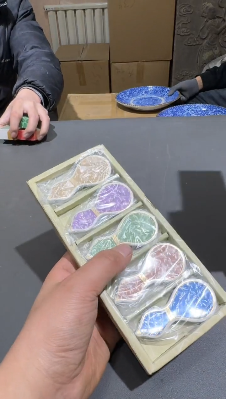 【闪购商品】杯小四孤品收藏中古品