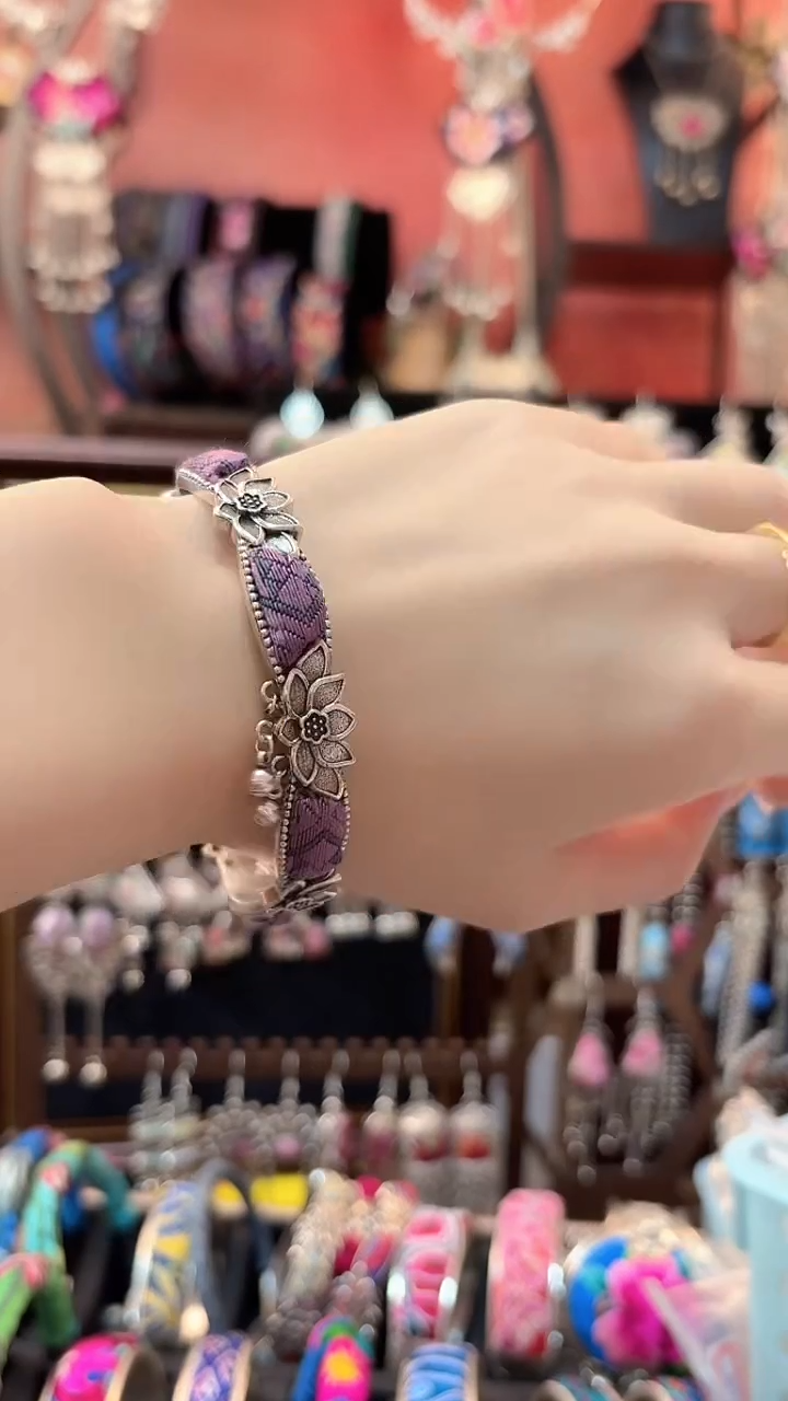 织绣 云织谣民族风精美饰品   24