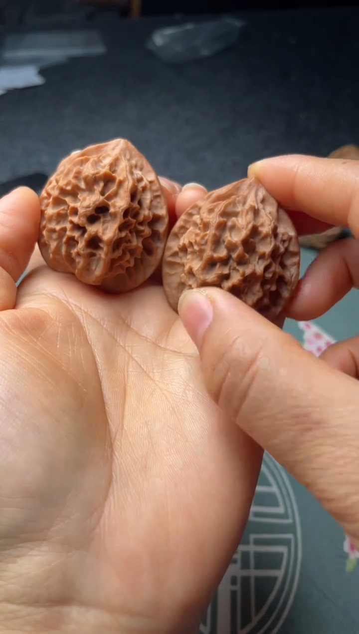 把件文玩核桃w358  龙鳞 39尺