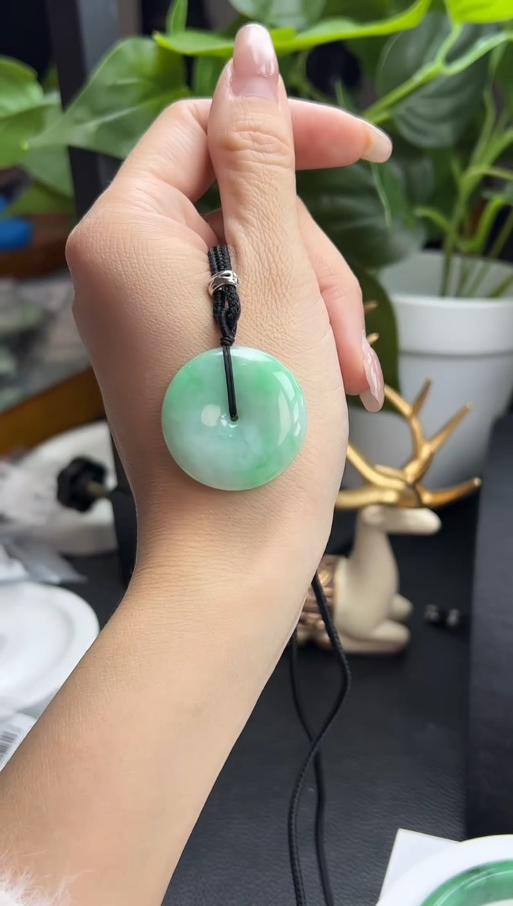 【闪购商品】翡翠颈饰未镶嵌平安扣