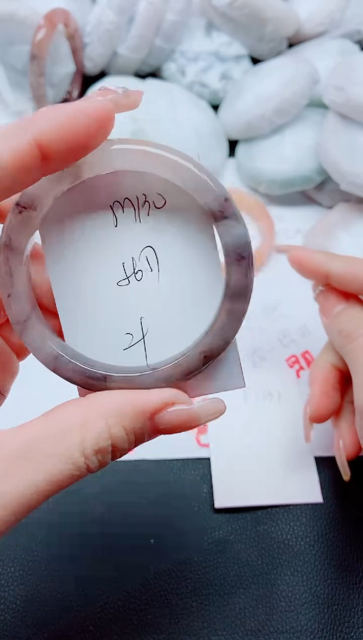 【闪购商品】石英质玉手镯未镶嵌M130-56/57