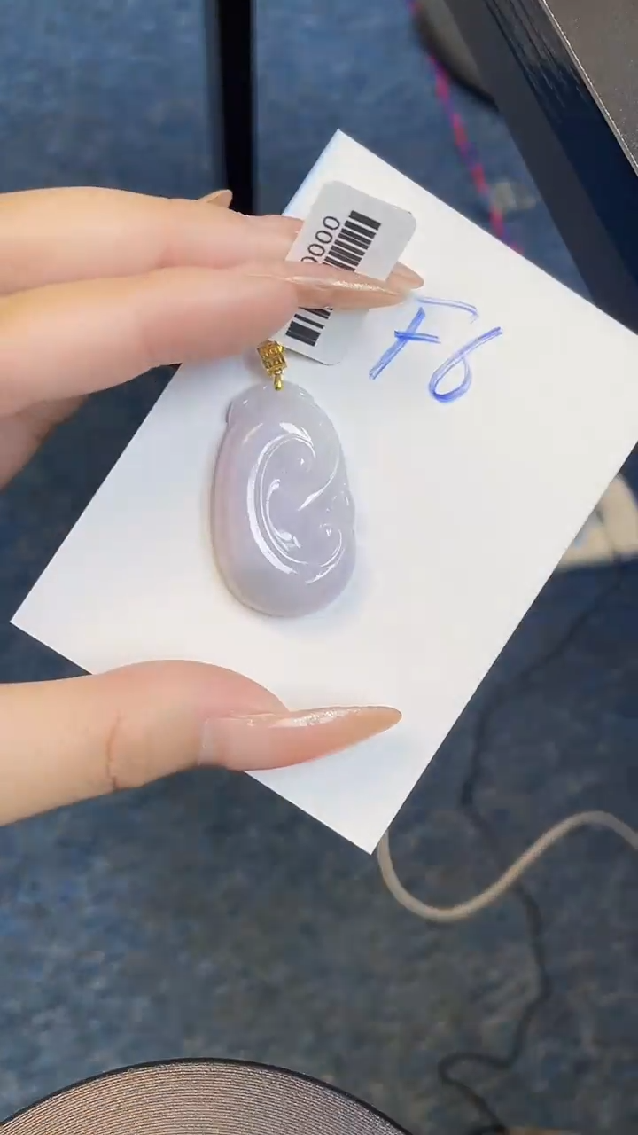 【闪购商品】翡翠颈饰18K金镶嵌00000000