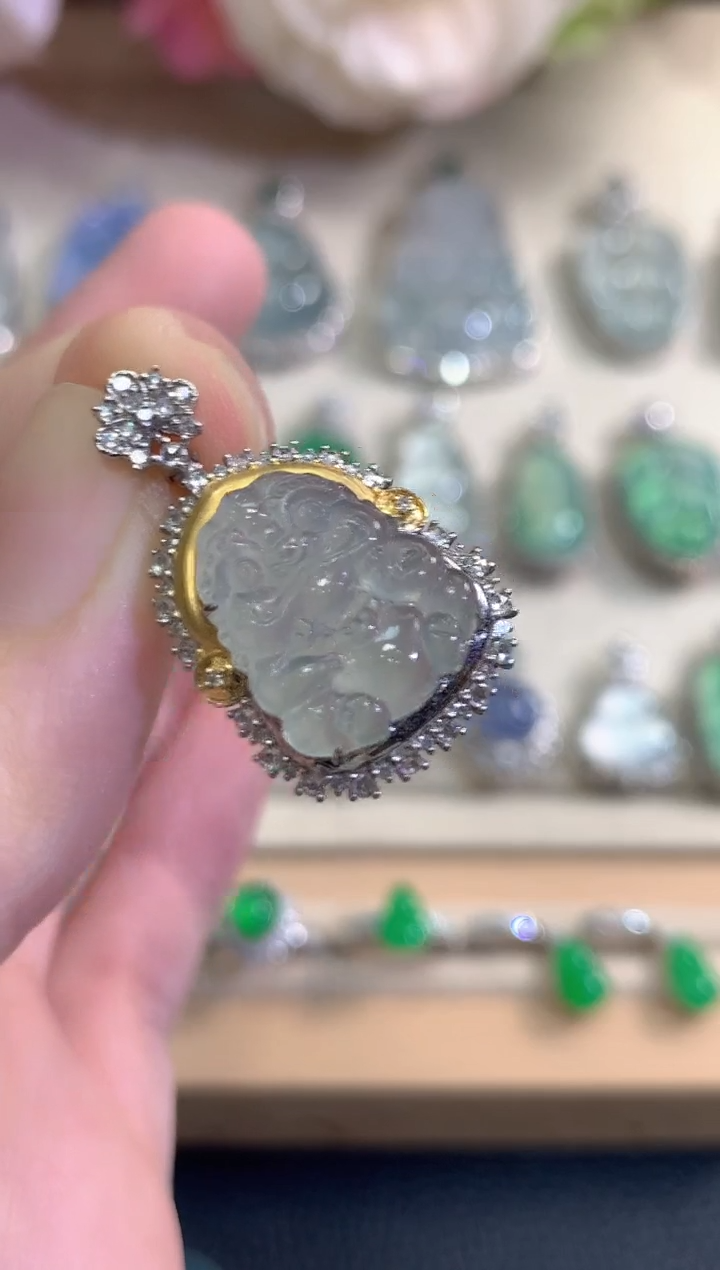 吊坠(不含链)18K金镶嵌翡翠秋日珠宝W15