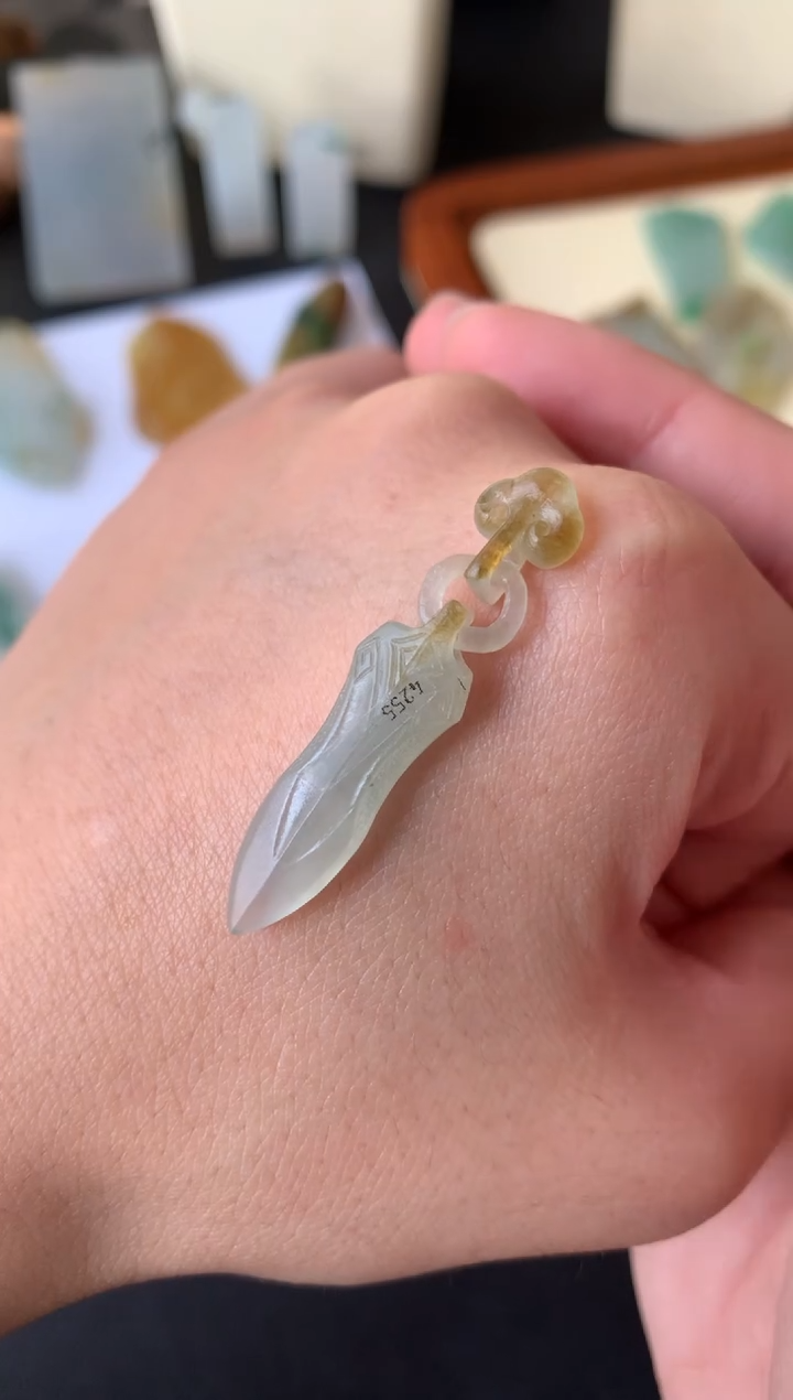 【闪购商品】定制翡翠未镶嵌翡翠