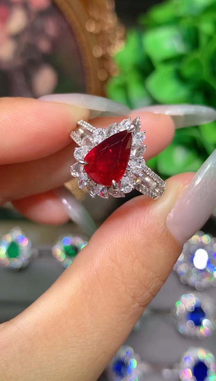 红宝石戒指18K金镶嵌3.08CT