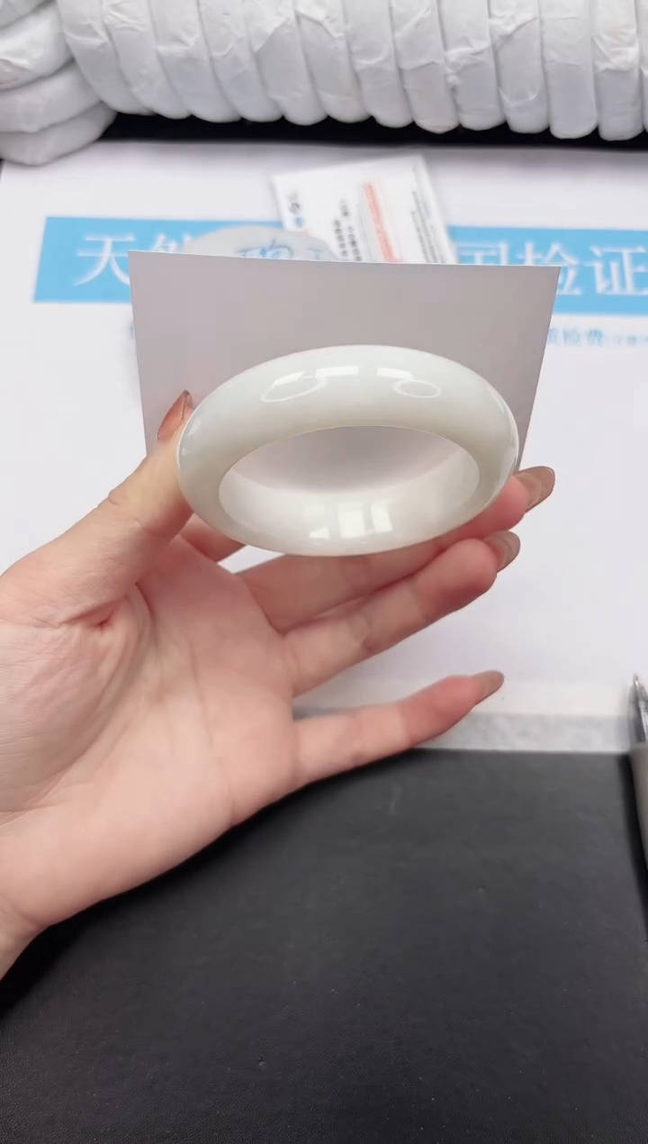 未镶嵌手镯和田玉47-58.3BK