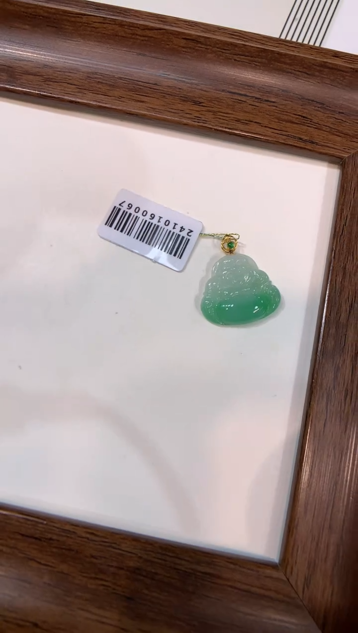 颈饰18K金镶嵌翡翠佛公